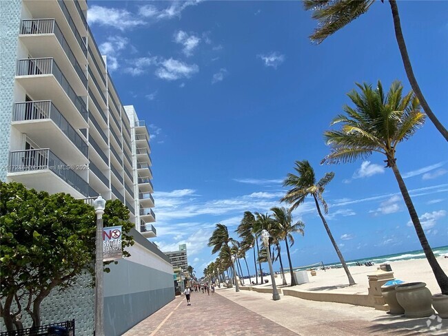 Building Photo - 400 N Surf Rd Unit # 701 Rental