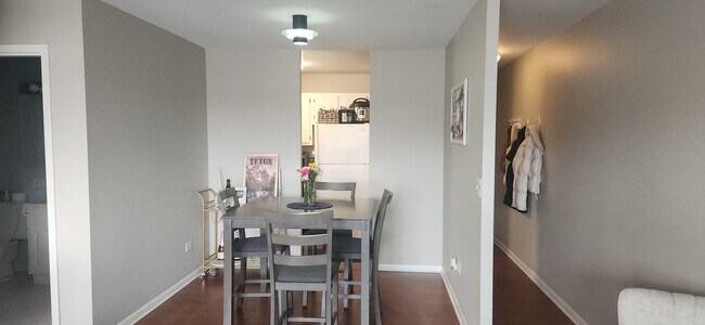 Photo - 607 W Wrightwood Ave Unit 513