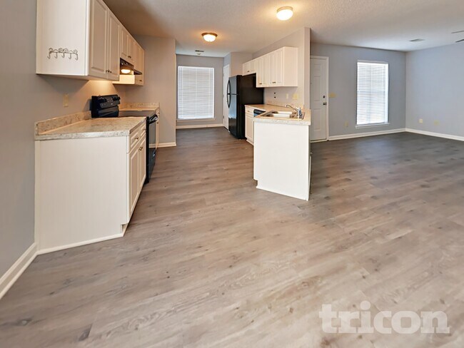 Photo - 22 Kingsway Rd