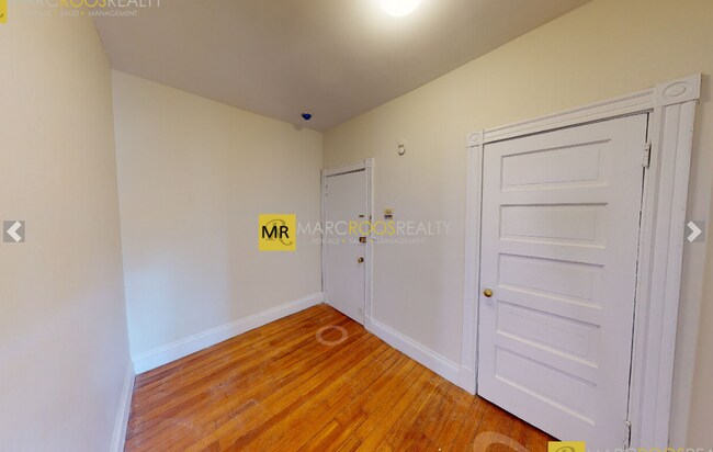 Photo - 1592 Beacon St Unidad F-8