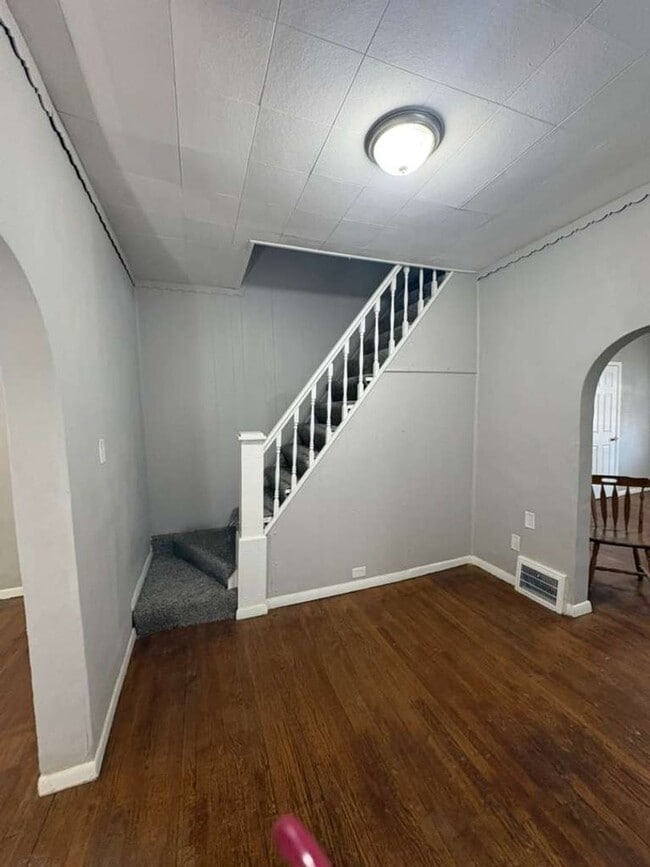 Photo - 3666 E 57th St