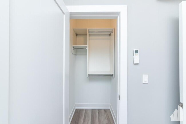 Photo - 1 bedroom in Chicago IL 60613 Unidad E1