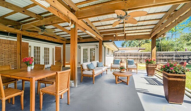 Photo - 4537 Sanford Rd