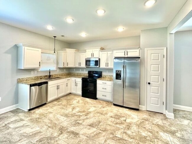 Photo - Now Leaseing a 4 Bedroom 3 Bath Home In Southeast Memphis