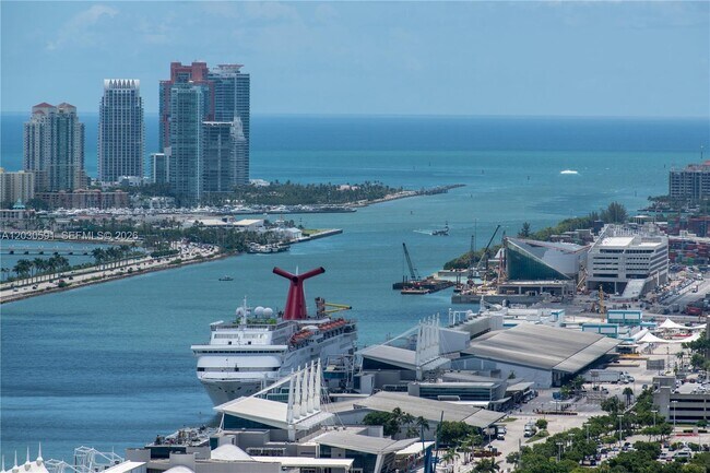 Building Photo - 888 Biscayne Blvd Unit 4112