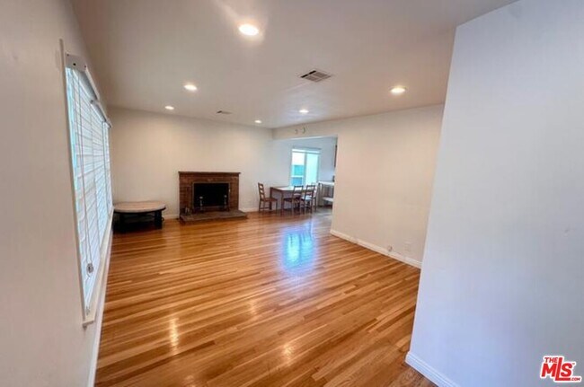 Photo - 4717 Glenwood Ave