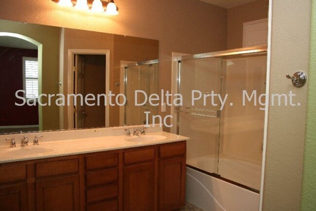 Photo - Beautiful 3/2 condo in the heart of Elk Grove! Unit 16103