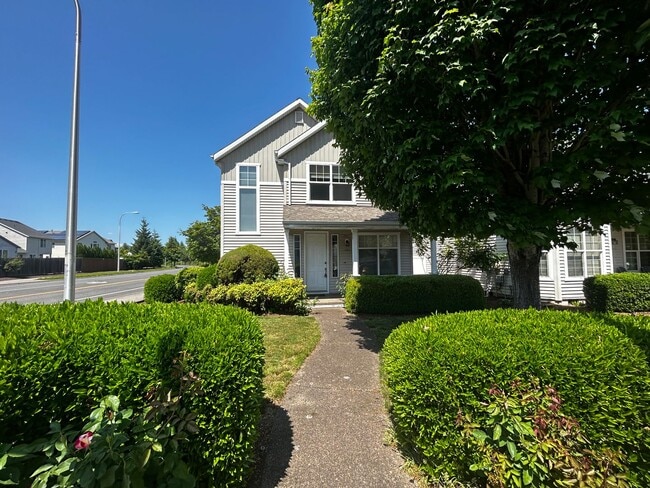 3 Bedroom Beaverton Home with A/C! - 3 Bedroom Beaverton Home with A/C!