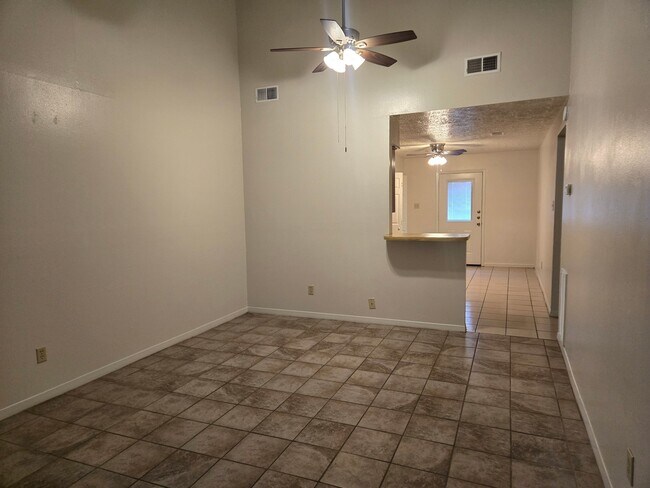 3319 Bluestem Cir Unidad 3319