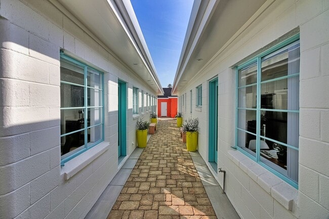 Photo - 1078 Seaward- MFR Unidad 1