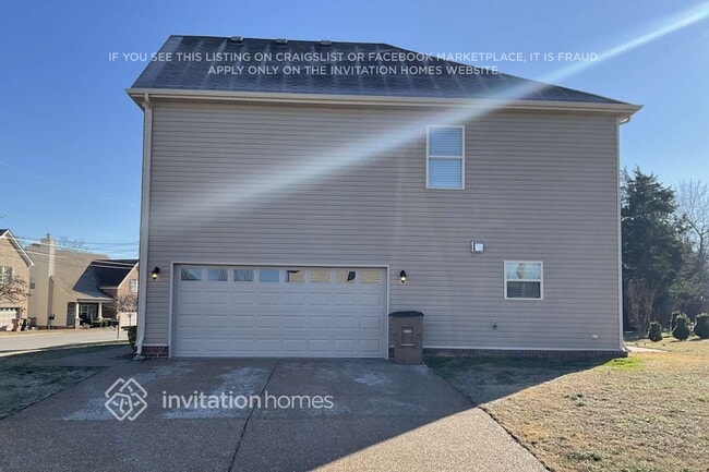 Photo - 6476 Paddington Way