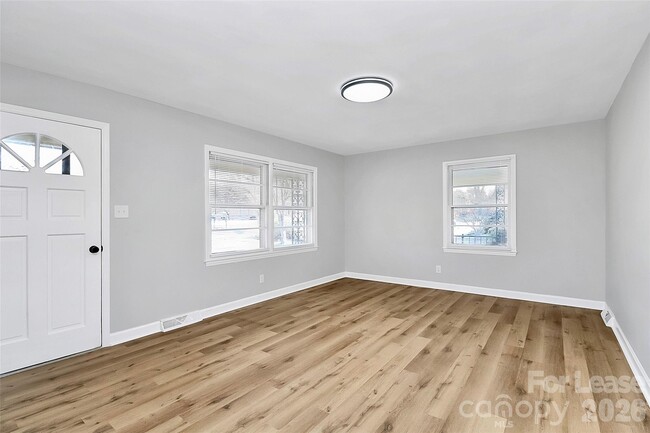 Photo - 526 Julia Ave