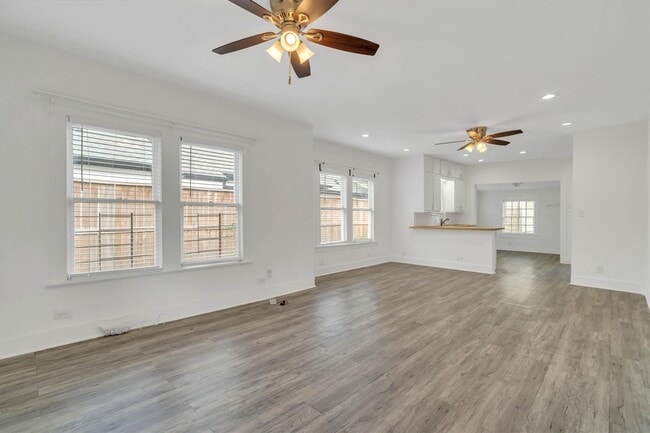 Photo - 1109 Gargan St