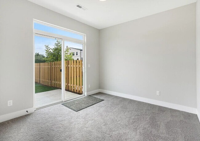 9540-9542 N. Allegheny Ave.