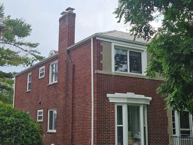 Photo - 1798 Northwest Blvd