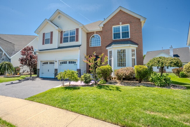 8 Jumping Brook Ct