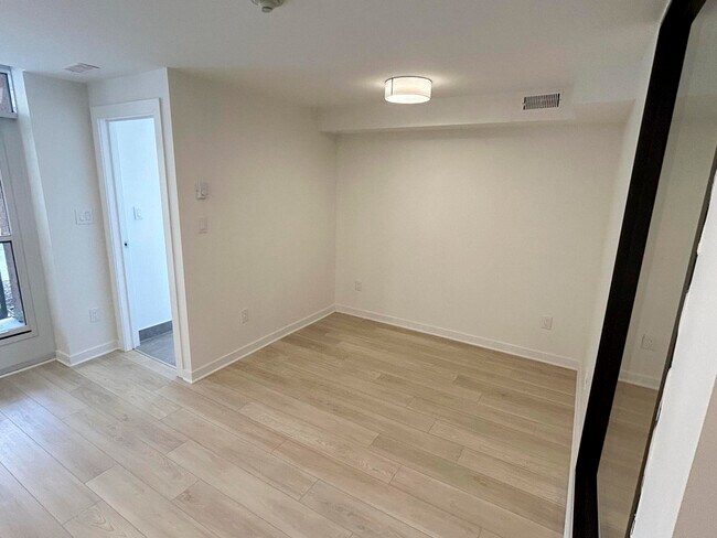 Photo - 920 Inverhouse