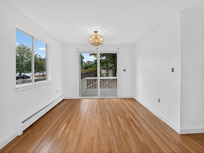 Photo - 74 Loomis St