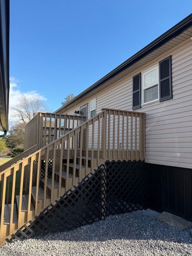 Back of house - 10029 Westland Dr