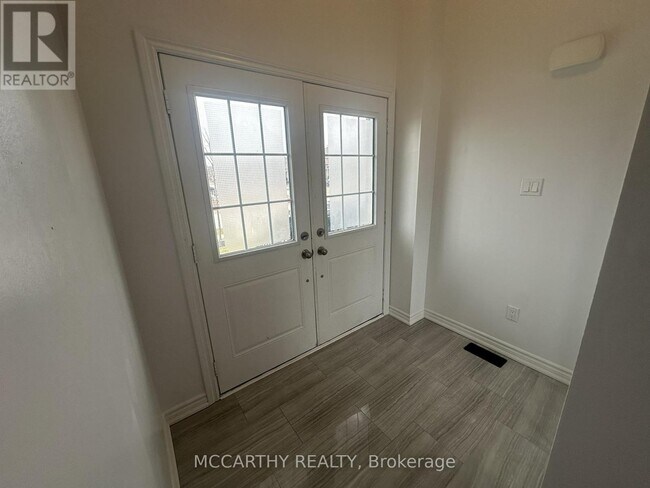 Photo - 352 Van Dusen Ave