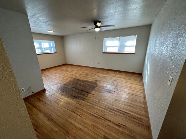 Photo - 3 Bed 2 Bath with large shed