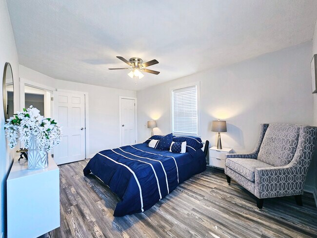 Photo - Colony Apartments