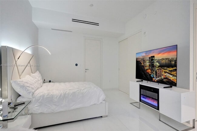 Photo - 300 Biscayne Blvd Way Unit 505C