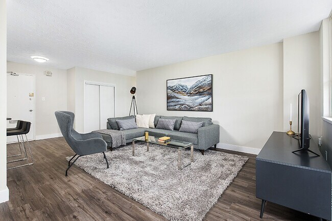 Photo - 1320 Danforth Road