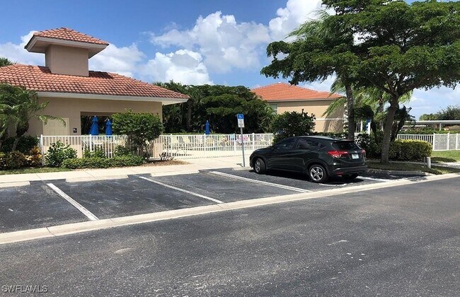 Photo - 2790 Cypress Trace Cir Unidad 2225