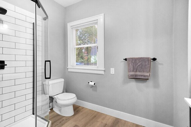 Photo - 1333 Wealthy St SE Unit #1