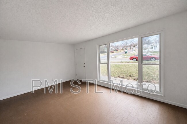 Photo - 5633 Parchester Dr