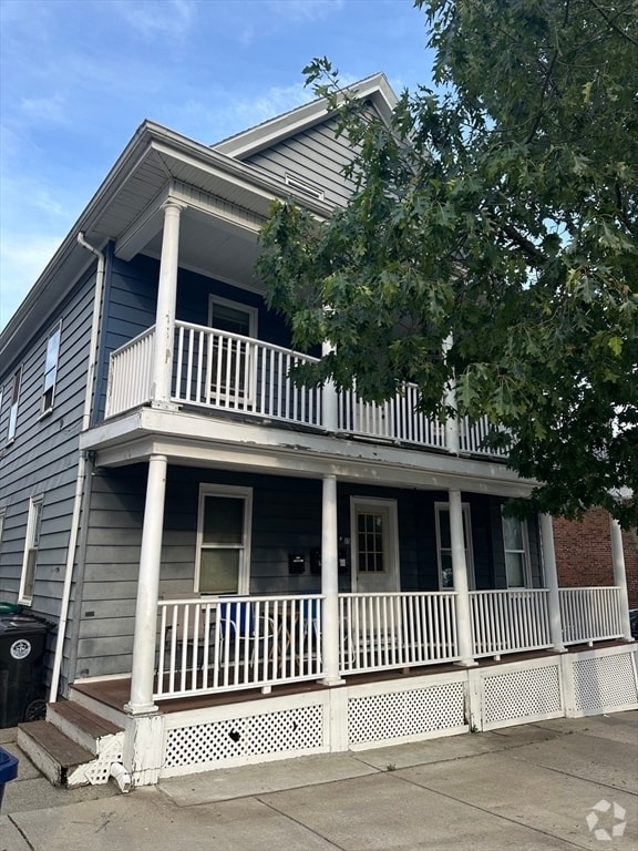 Building Photo - 15 Salem St Unit 2 Rental