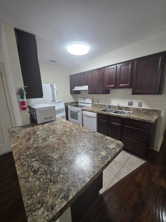Photo - 4780 Pontchartrain Dr Unit 117