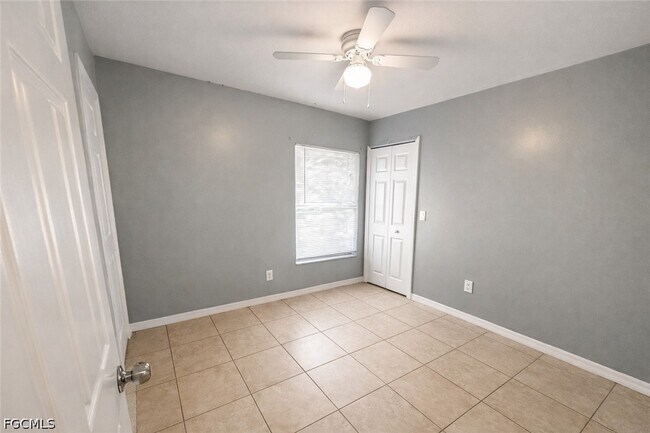 Photo - 609-611 Hawthorne Ave S
