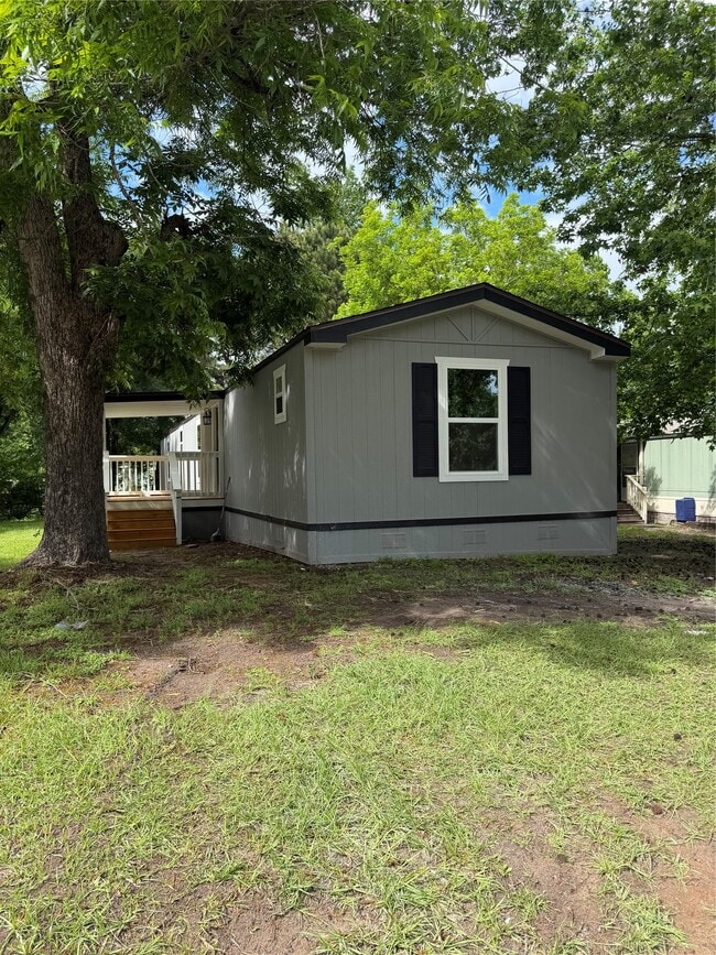 Photo - 104 Kyle Rd