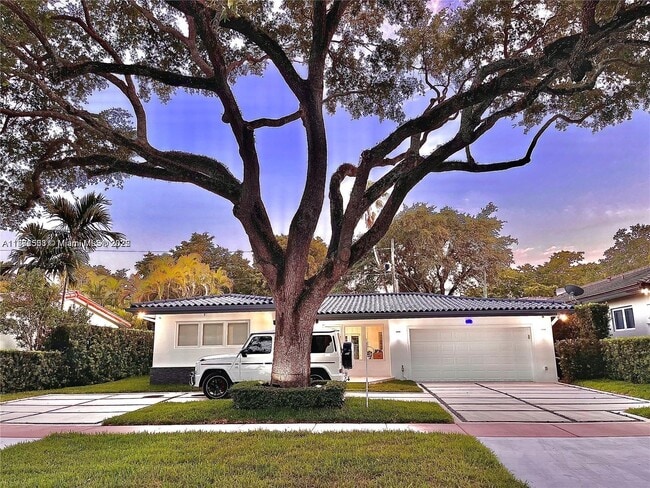 Building Photo - 616 Tiziano Ave Rental