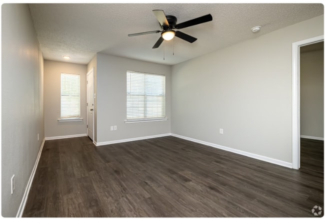 Photo - 2121 Lobdell Blvd Unit J56