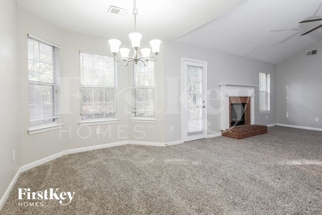 Photo - 1591 Elizabeth Ln