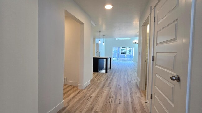 Photo - 1005 N 3620 W