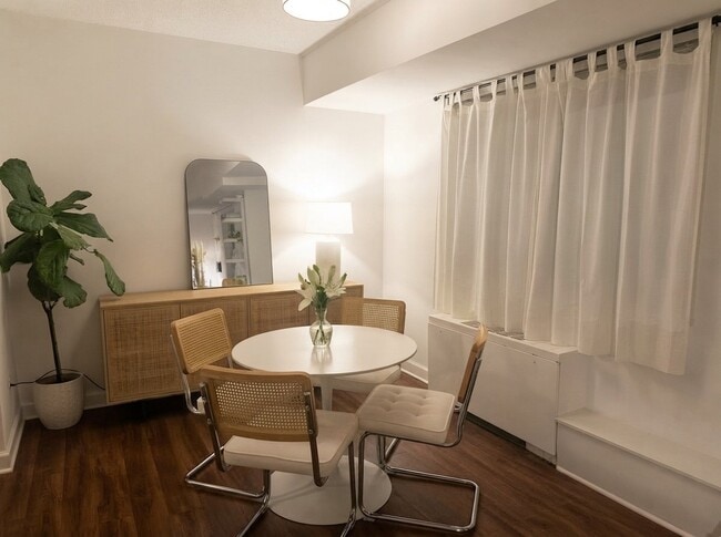 3515 Washington Blvd Unit 109
