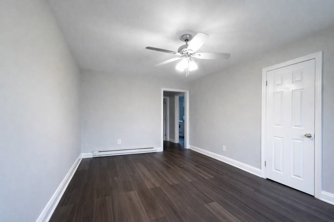 Photo - 1628 Plum St Unit Apt B (NB)