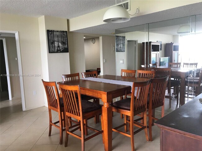Photo - 20515 E Country Club Dr Unit 541