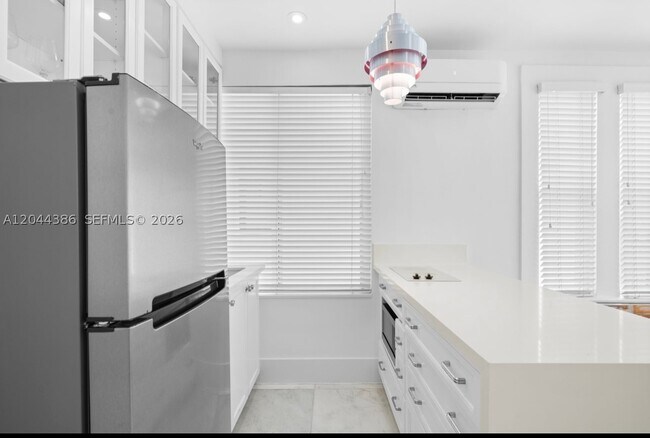 Photo - 739 2nd St Unit 6