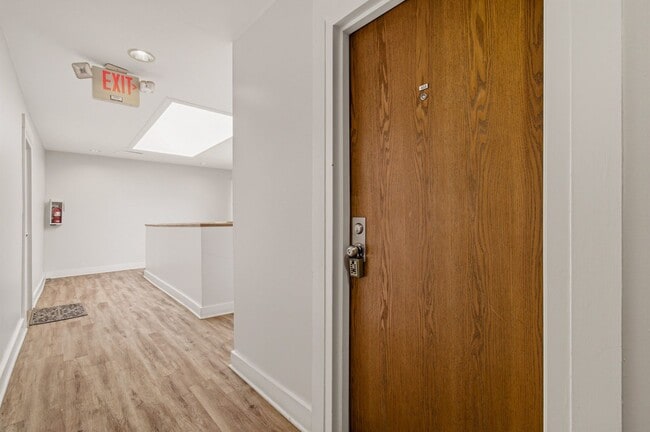 Photo - 2305 18th St NW