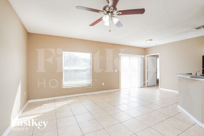 Photo - 129 Admiral Cir