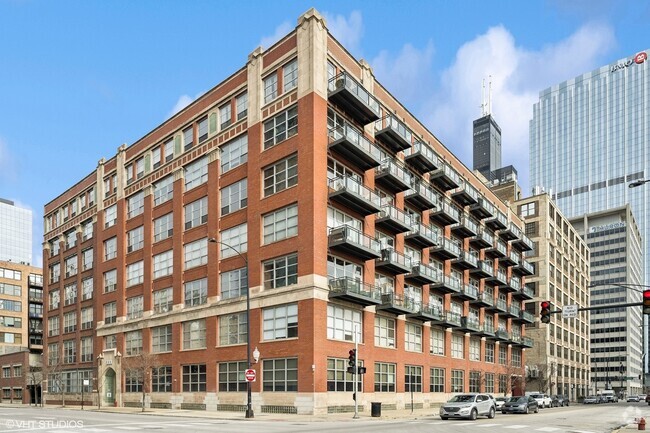 Building Photo - 333 S Desplaines St Unit 714 Rental