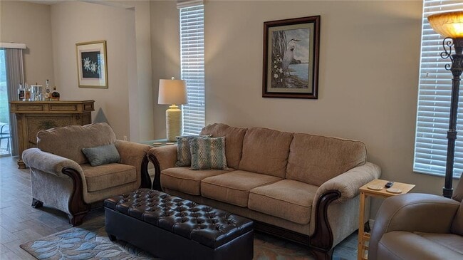 Photo - 27045 White Plains Way