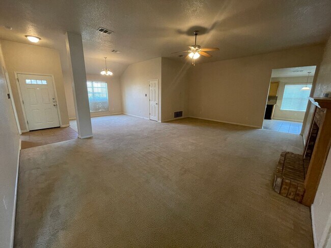 Photo - 4-Bedroom House for Rent in Killeen