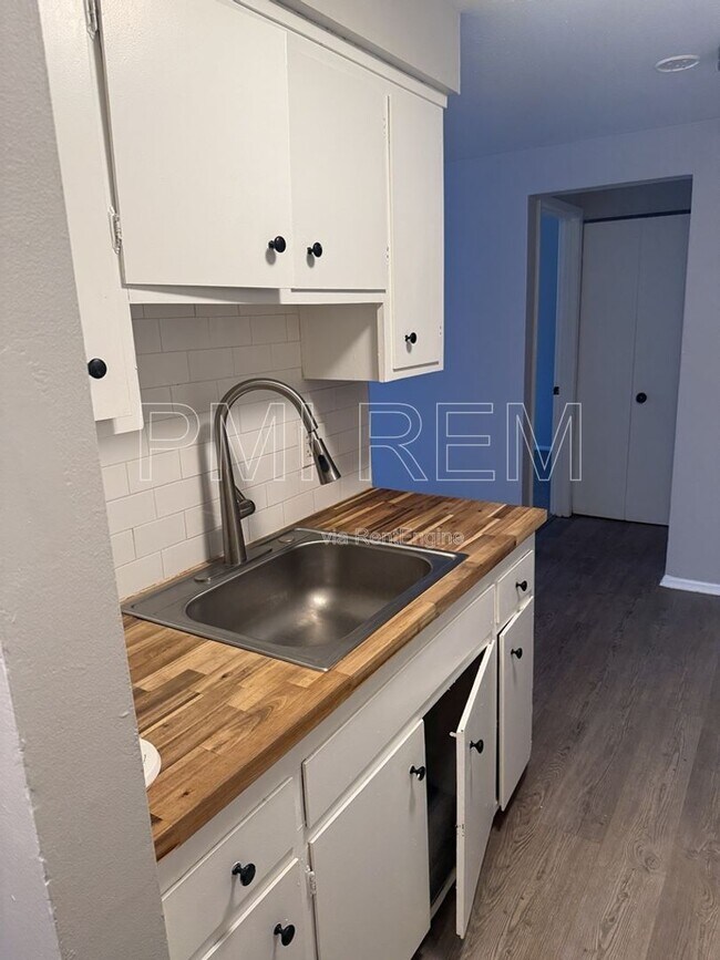 Photo - 14221 Triskett Rd Unidad 103e