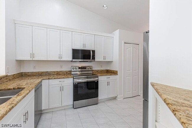 Building Photo - 5446 Whitten Dr Unit 19